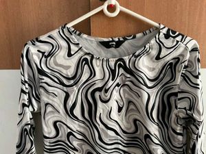 Trendy Long Sleeve Top