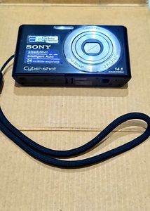 Sony Camera 14.1Megapixels For Sale