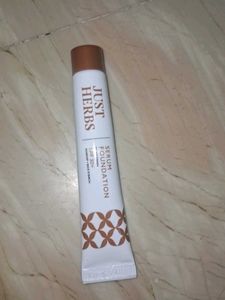 Just Herbs Serum Foundation