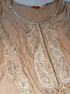 Elegant Embroidered Kurta