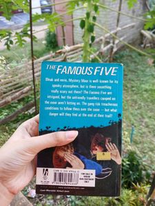 The Famous Five: Mystery Moor
