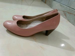 Inc.5 Nude Pumps