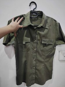 Pocket detailing shirt