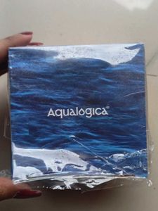 Aqualogica Golw+ Hydra Gel Moisturizer