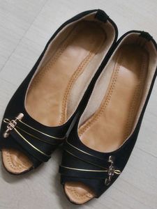 Black Peep-Toe Flats with Gold Accent