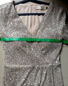 WOMAN SEQUIN MERMAID GOWN