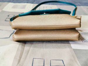 Baggit Lmp Monili Flori Gold Sling Bag