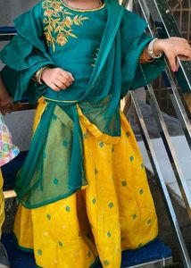 Cute Green & Yellow Ethnic Set