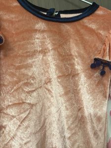 valvet top and cargo set for 3-5 yr old