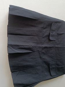 PLEATED CARGO SKIRT