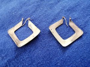 AJIO - Geometric Patterned Hoop Earrings