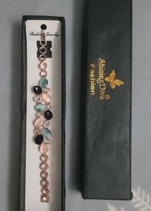 Fashionable Bracelet