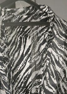 Chic Zebra Print Tie-Front Top