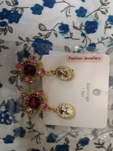Earings
