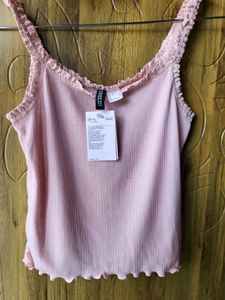 H&amp;M Lace Trimmed Crop Top/ SIZE-M