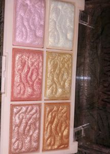 Huda Color Warm Nude Eyeshadow Pallete