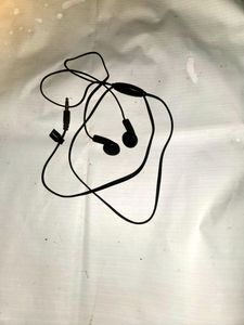 Karbonn Earphones