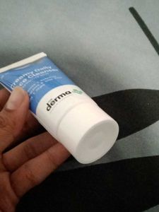 The Derma Co Cleanser