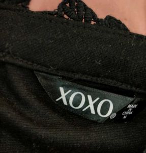 🖤Elegant Black Peplum Top with Lace Detail🖤