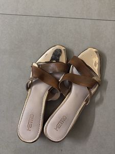 Buy3 @75% off!! Metro heels