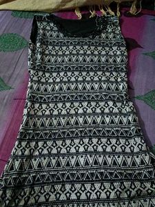 Stylish Sleeveless Dress