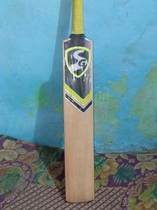 SG Cricket Bat