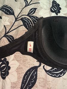 Black Strapless Bra