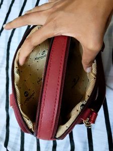 Make Offer:-Vintage &#39;Classic&#39; Handbag