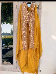 Ethnic Gowns For Wedding