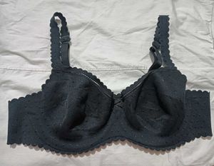 Comfortable Black Bra🔥