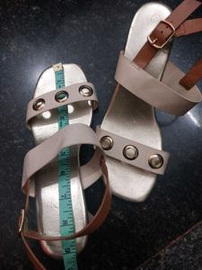 Zudio Block Heel
