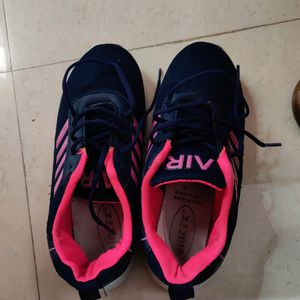 Sports Shoes