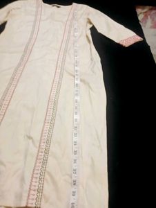 Ziyaa Off White Straight Kurti