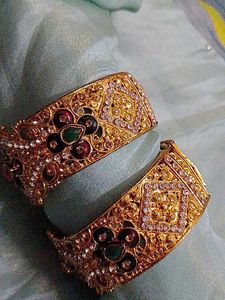 Beautiful Elegant Bangle