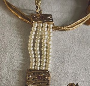 Pearl and Gold Jewelry Set