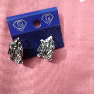Vintage Silver Tone Earrings