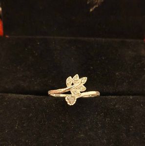 Leaf Design Pure Silver 💍