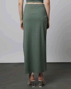 Slit Midi Skirt Green Outryt