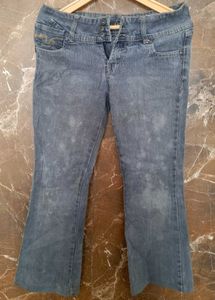 Low-Rise Vintage Jeans