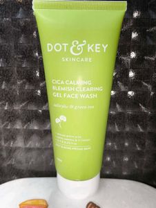 Dot & Key Face Wash