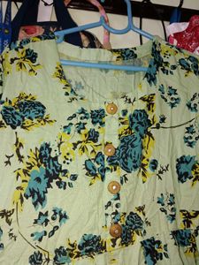 Floral Print Green Kurti