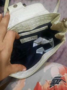 Zara Branded Beg