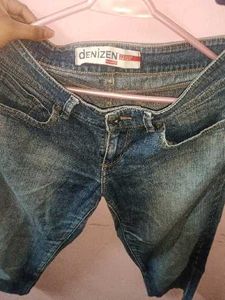 Blue Denim Capri Jeans