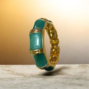 Elegant Green &amp; Gold Bangle