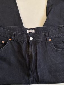 Black Denim Straight-Leg Jeans