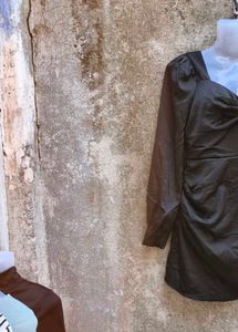 5.20.2 SEXY BLACK BODYCON