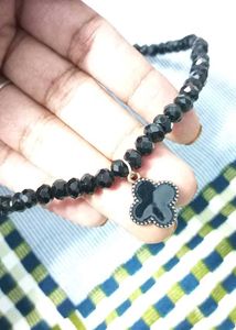 chain with pendent