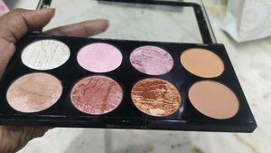 Revolution blusher &amp; Highlighter Palette