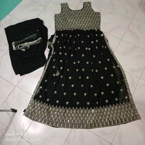 Elegant Black Naira Dress