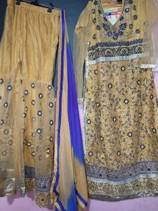 Pakistani suit
